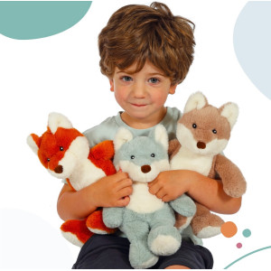 Pourquoi choisir ? Parce que quand on aime les renards, on en veut plein plein plein… ! 🦊
 
Nos renards « Fall Friends » sont là pour réchauffer les cœurs et les chambres avec leurs couleurs toutes douces automnales 🍂🍁. 
 
Adoptez-les tous ! 🧡
 
#Peluche #Doudou #GipsyToys #Renard #FallFriends